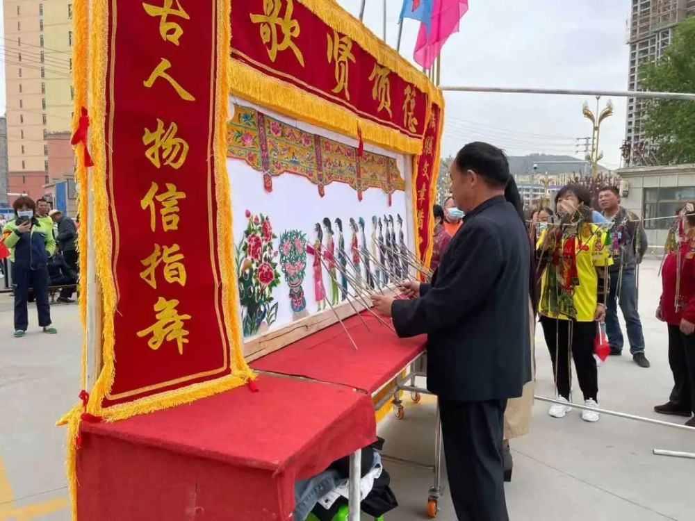 新澳門王中王期期中，揭秘彩票背后的秘密與策略，揭秘新澳門王中王彩票背后的秘密與策略，期期中探秘彩票世界