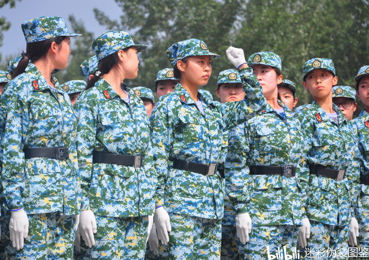 軍訓服，時尚與功能的完美結(jié)合，軍訓服，時尚與功能交融的完美典范