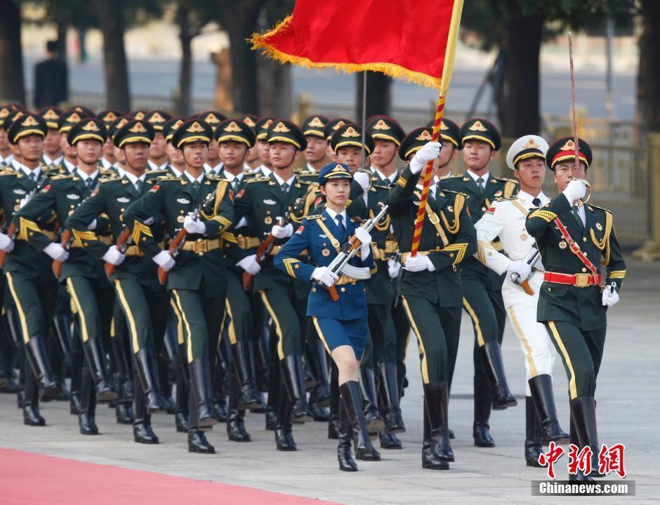 三軍儀仗隊(duì)高清大圖，展現(xiàn)榮耀與威嚴(yán)的壯麗畫卷，三軍儀仗隊(duì)壯麗畫卷，榮耀與威嚴(yán)的高清展示