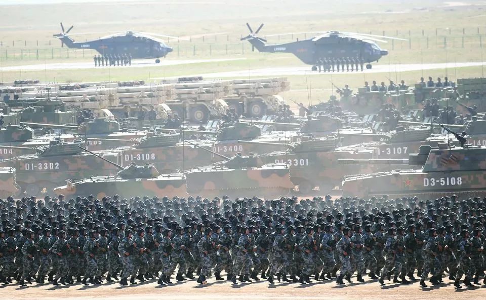 建軍90周年閱兵儀式，回顧輝煌歷程，展望嶄新未來，建軍90周年閱兵儀式，回顧輝煌歷程，展望嶄新未來，彰顯軍威國威的力量展示