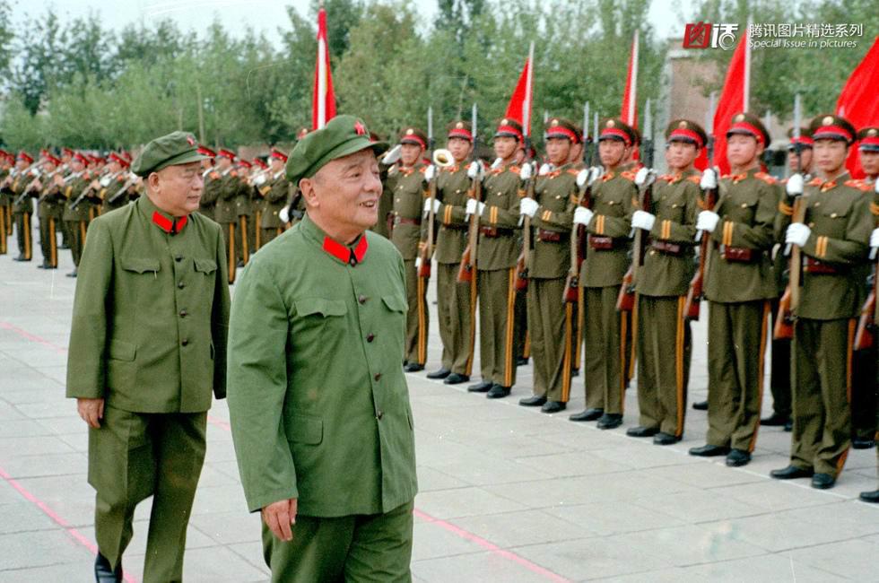解放軍儀仗隊表演視頻，展現(xiàn)榮耀與力量，解放軍儀仗隊榮耀與力量的震撼表演視頻