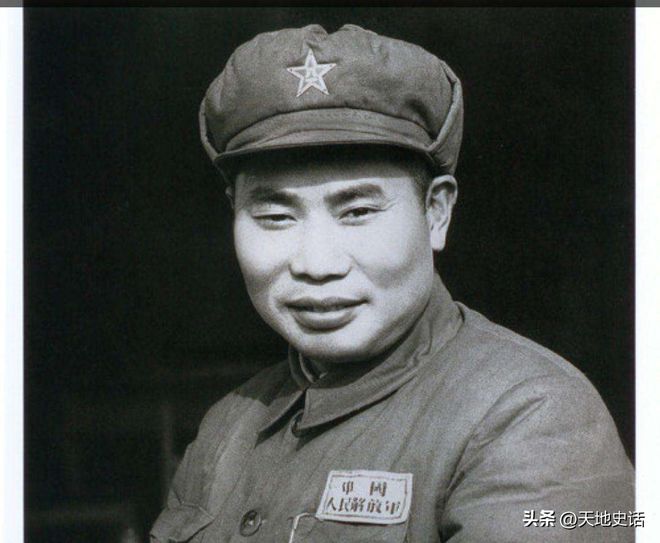 少將軍銜最厲害之處，深度解讀其背后所蘊含的三重力量，揭秘少將軍銜背后的三重力量，權(quán)威、榮耀與深度影響力