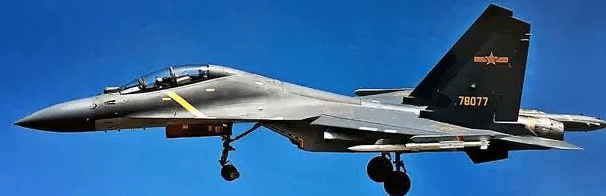 殲11、殲15與殲16，三代戰(zhàn)機(jī)身不一樣，展現(xiàn)中國航空工業(yè)的輝煌成就，殲11、殲15與殲16，展現(xiàn)中國航空工業(yè)的輝煌成就，三代戰(zhàn)機(jī)身的獨(dú)特風(fēng)采