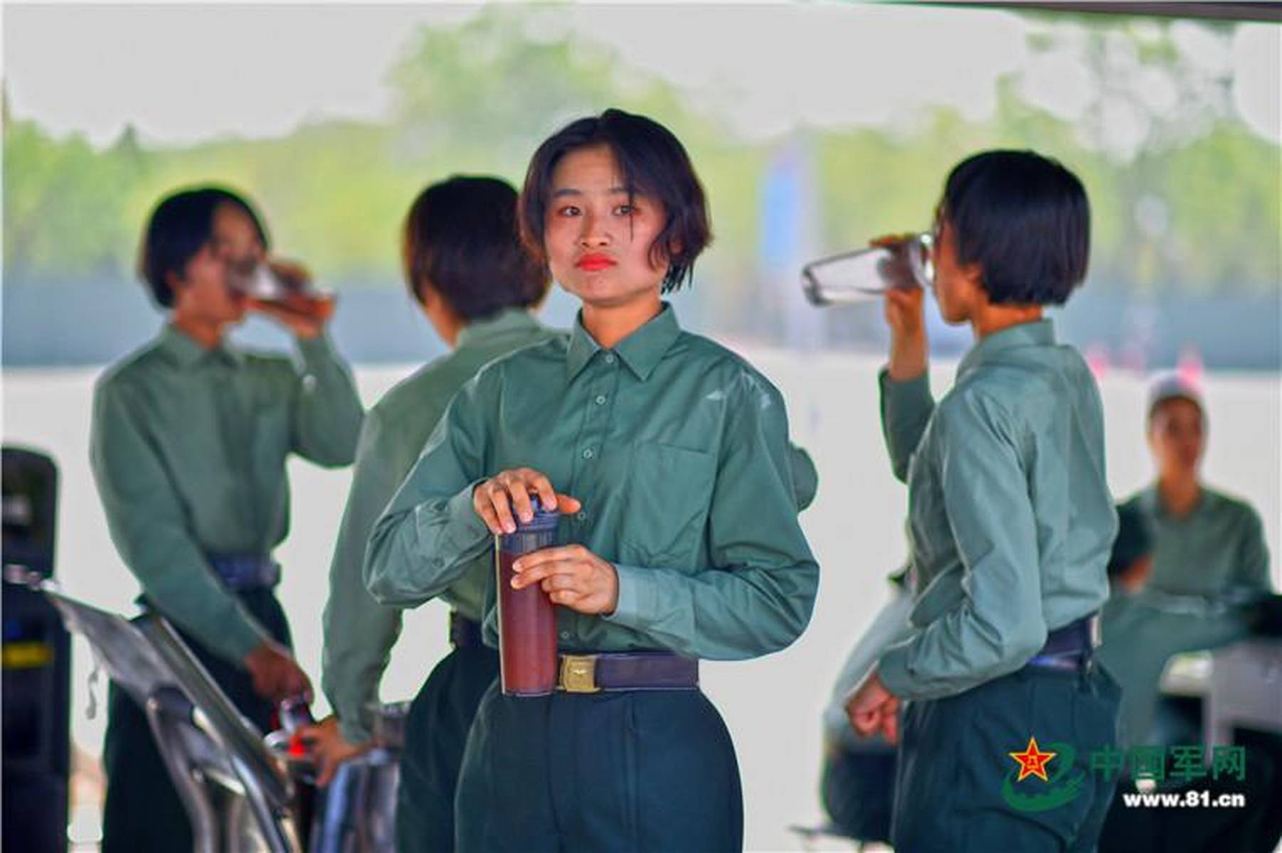 女兵的日常，揭秘女兵每天都干嘛，女兵的日常揭秘，女兵每日訓(xùn)練與生活概述