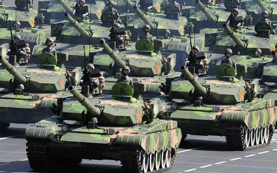 日本10式主戰(zhàn)坦克與中國99A主戰(zhàn)坦克，誰更強(qiáng)？深度解析與對比，日本10式與中方99A主戰(zhàn)坦克對決，深度對比與解析