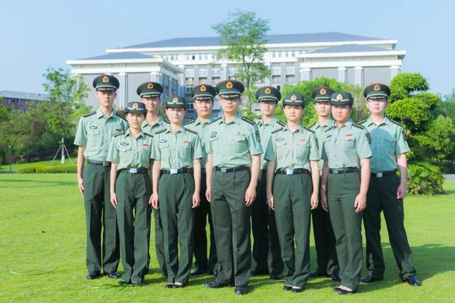 考軍校就一輩子在部隊(duì)嗎，深度解讀與多元選擇，深度解讀考軍校后的多元選擇與部隊(duì)生涯并非一生綁定之路