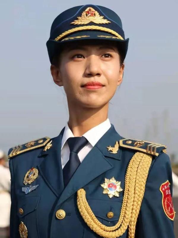 女兵三軍儀仗隊視頻，展現(xiàn)力量與榮耀的非凡瞬間，女兵三軍儀仗隊，力量與榮耀的非凡展現(xiàn)
