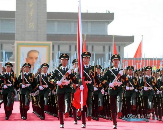 回顧歷史，銘記輝煌——2009年國慶大閱兵全程回顧與展望，回顧歷史輝煌，展望大閱兵未來，國慶大閱兵全程回顧與展望（2009年）