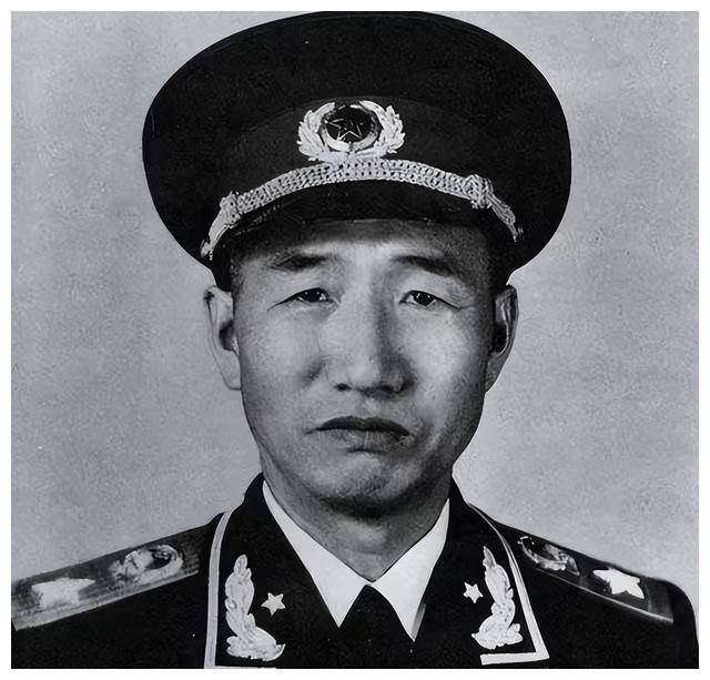 揭秘總參謀長(zhǎng)身份，揭秘人物背景與職責(zé)，揭秘總參謀長(zhǎng)身份，人物背景與職責(zé)探秘
