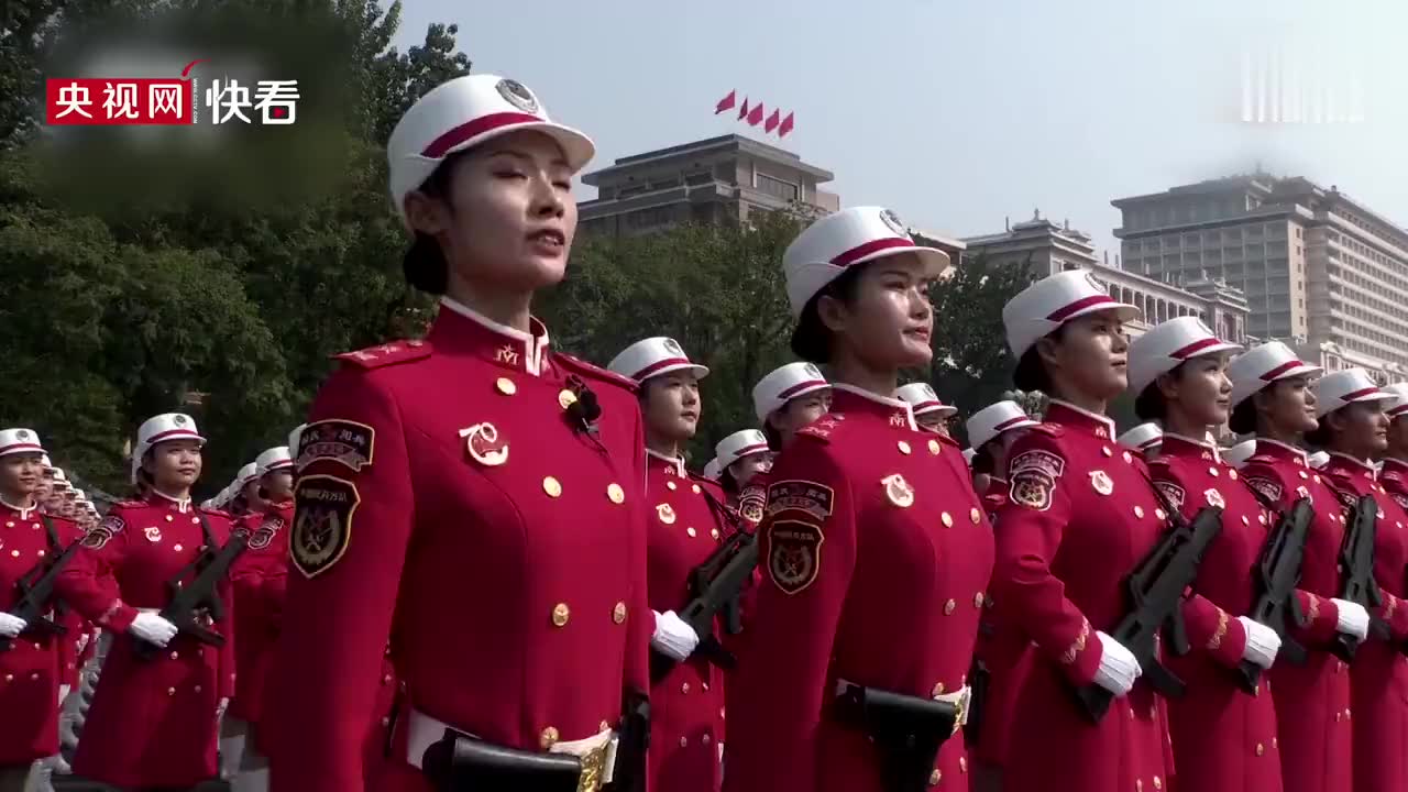中國儀仗隊女兵驚艷全場視頻，風(fēng)采展現(xiàn)與背后故事，中國儀仗隊女兵驚艷全場，風(fēng)采展現(xiàn)背后的故事