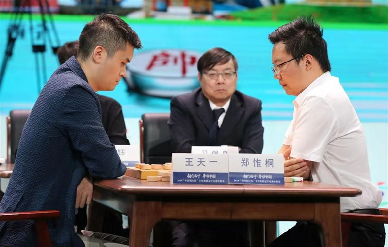 揭秘2019王中王一肖中特論壇天TI，背后的故事與趨勢洞察，揭秘王中王一肖中特論壇天TI，背后的故事與趨勢深度解析