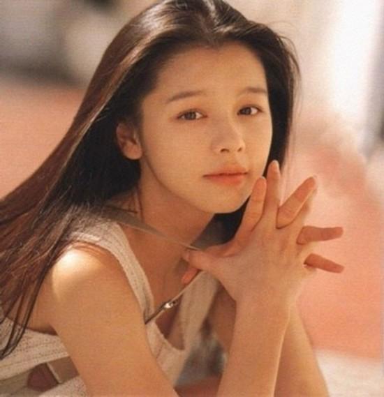 殲15與殲16戰(zhàn)斗機的區(qū)別，技術細節(jié)與性能對比，殲15與殲16戰(zhàn)斗機技術細節(jié)與性能對比解析
