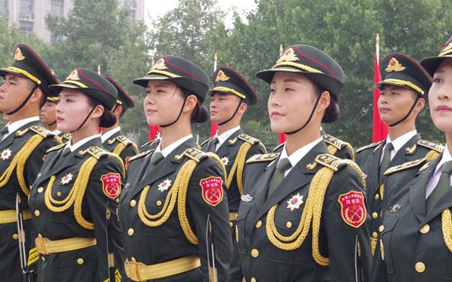 三軍儀仗隊(duì)最漂亮的女兵，閃耀的榮光與堅(jiān)韌的精神，三軍儀仗隊(duì)最美女兵，榮光與堅(jiān)韌的閃耀精神