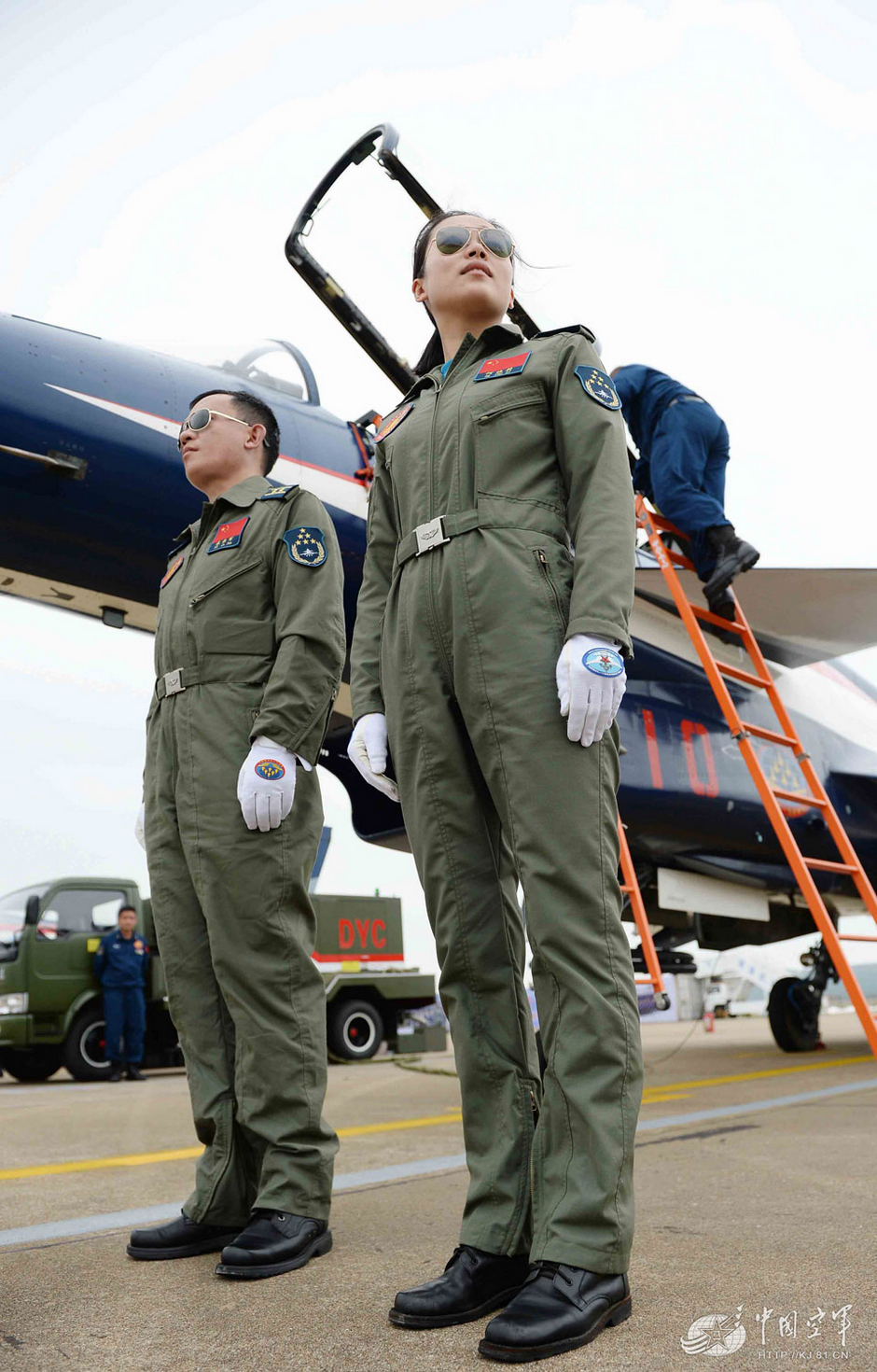 揭秘殲-10女飛行員神秘事件，真相探尋與反思，揭秘殲-10女飛行員神秘事件，探尋真相與反思之路